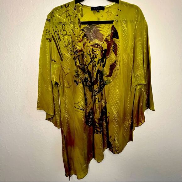 B.L.U.E. Sheer top 🎋 Oriental design 🎋 green with gold 🎋 1X - Picture 1 of 8